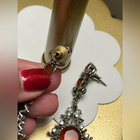 Antique style Marcasite silver tone dangle earrings - Picture 6 of 6